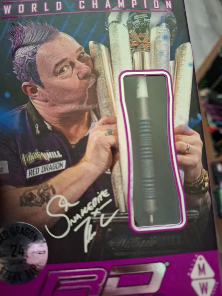 Dartpijlen 24 gram, Sport en Fitness, Darts, Ophalen of Verzenden, Zo goed als nieuw, Pijlen