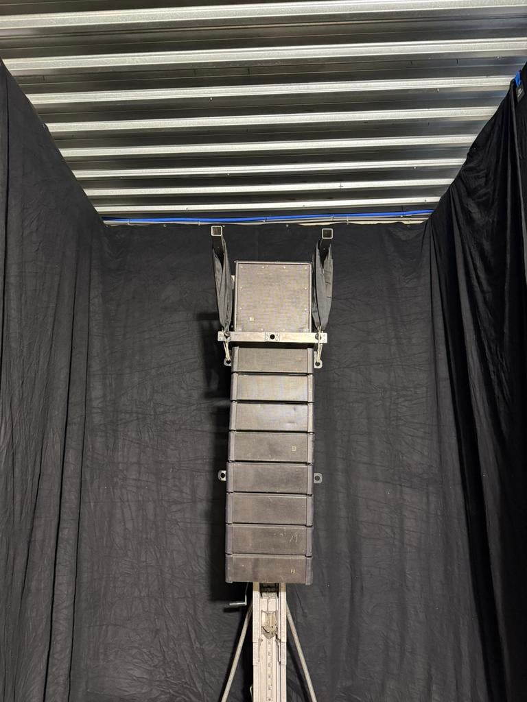 4x toa hx5 + mid bass kasten mini line array, Zo goed als nieuw, 120 watt of meer, Front, Rear of Stereo speakers, Ophalen