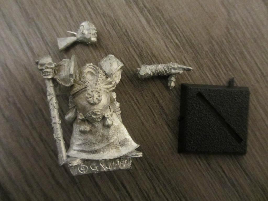 Warhammer Fantasy - vintage metalen Chaos Sorcerer, Ophalen of Verzenden, Gebruikt, Warhammer, Figuurtje(s)