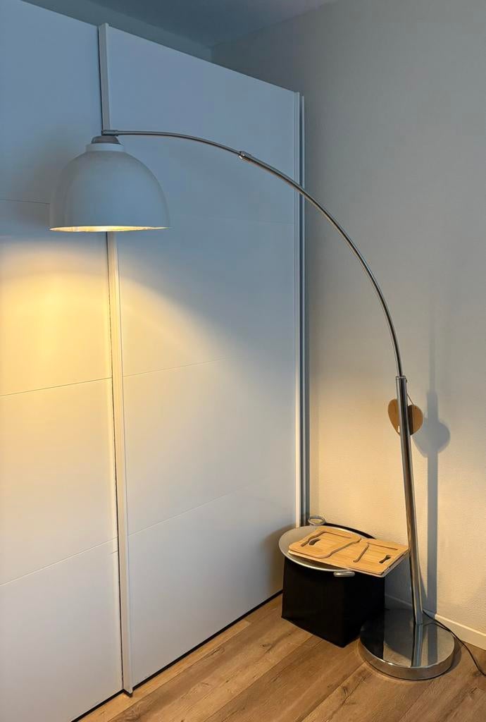 Witte booglamp met dimmer, Ophalen, Gebruikt, Metaal, 150 tot 200 cm
