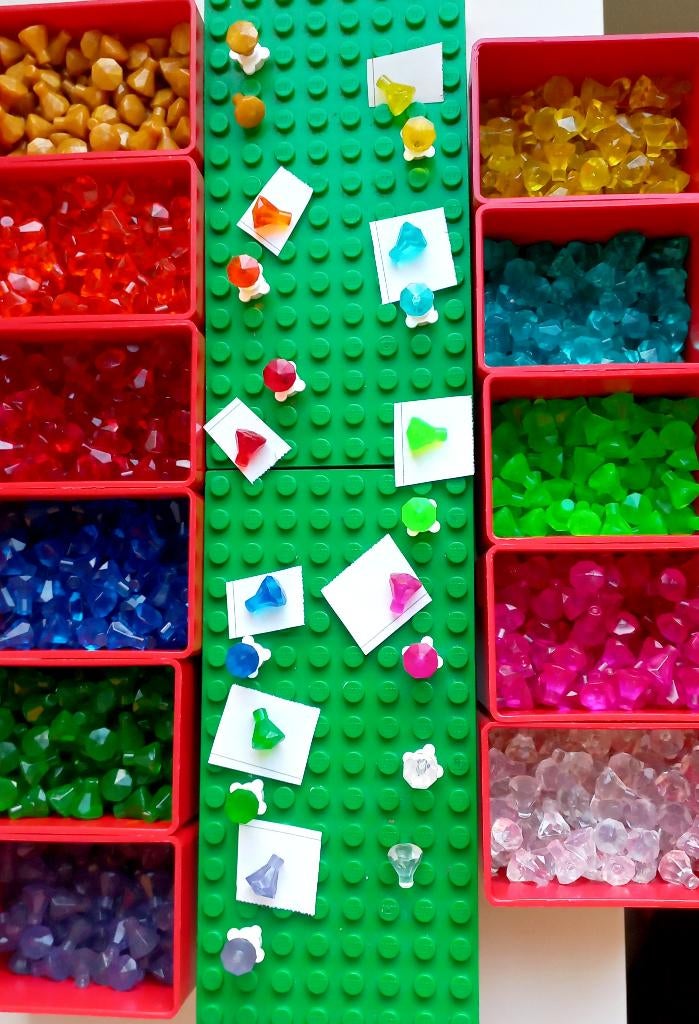 11 kleuren Lego diamanten & 5 point en dollar steentjes, Kinderen en Baby's, Speelgoed | Duplo en Lego, Ophalen of Verzenden, Zo goed als nieuw