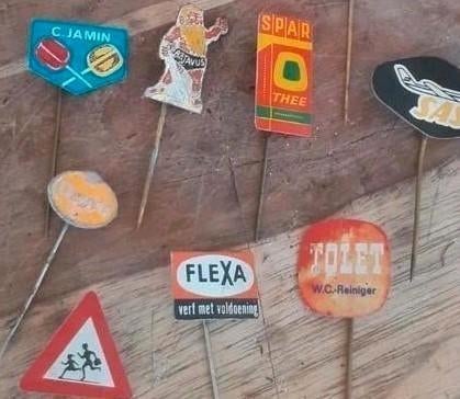 Vintage Reclame Speldjes Collectie, Verzamelen, Speldjes, Pins en Buttons, Gebruikt, Speldje of Pin, Merk, Ophalen of Verzenden