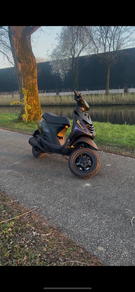 WAARDEPEILING Zip 172cc LC op brom, Fietsen en Brommers, Scooters | Piaggio, Tweetakt, Gebruikt, Maximaal 45 km/u, Zip