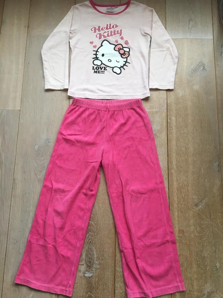 Hello Kitty pyjama maat 126 (7/8 jaar) | velours, roze, Ophalen of Verzenden, Gebruikt, Hello Kitty, Meisje