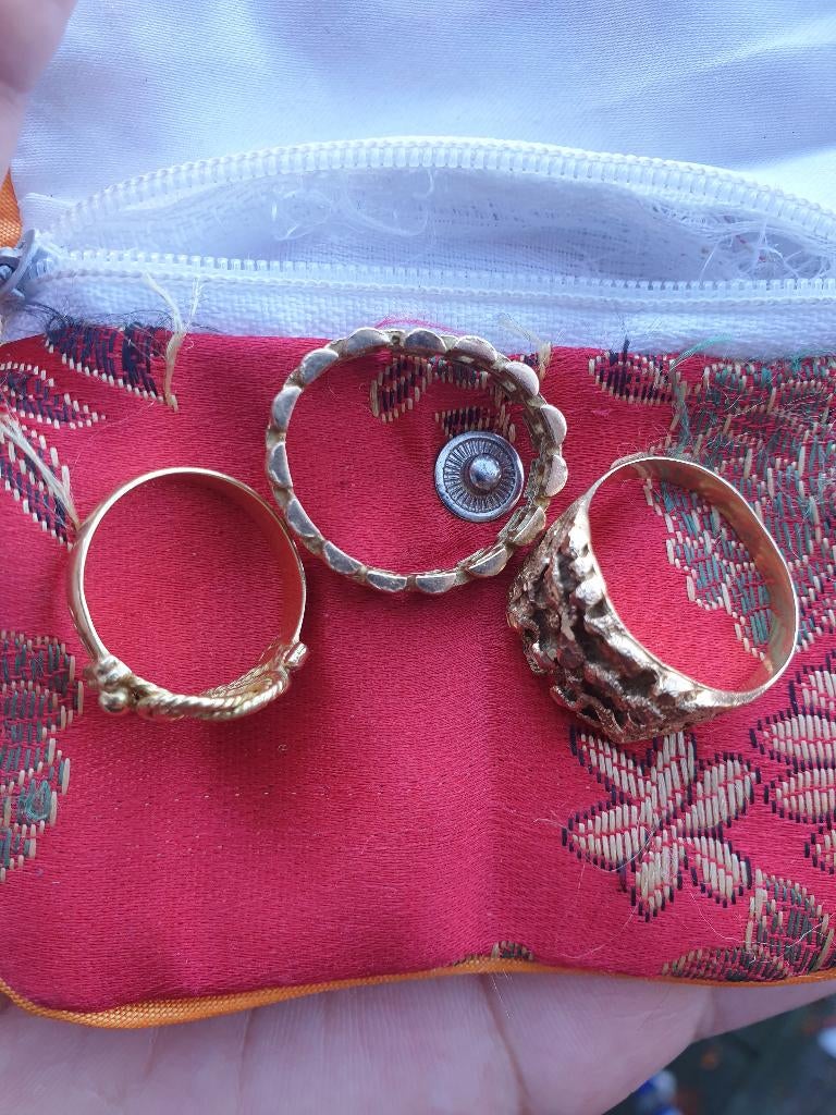 3x goude ringen 22k en 18k~20g, Ophalen, 19 tot 20, Dame of Heer, Goud