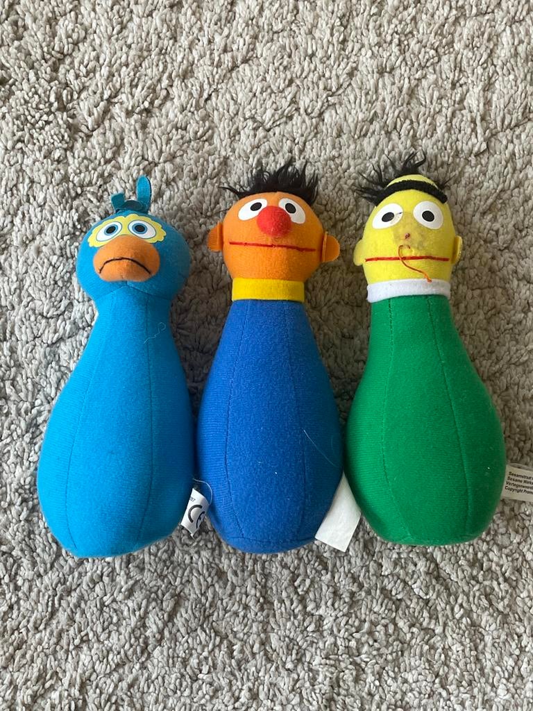 Sesamstraat Knuffels - Bert, Ernie en Pino, Ophalen of Verzenden, Gebruikt, Tv, Actiefiguur of Pop