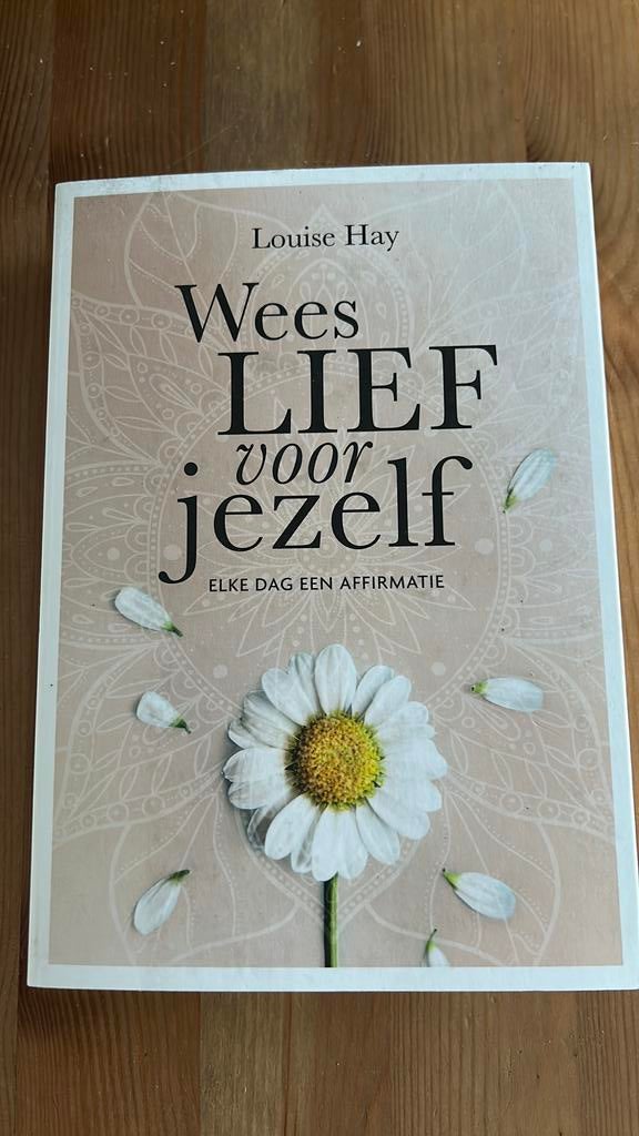 Louise Hay - Wees lief voor jezelf, Overige typen, Ophalen of Verzenden, Zo goed als nieuw, Louise Hay
