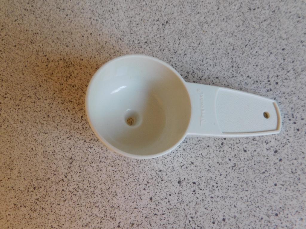 Tupperware Keukenhulpje Trechter Crème, Ophalen of Verzenden, Zo goed als nieuw, Crème, Overige typen