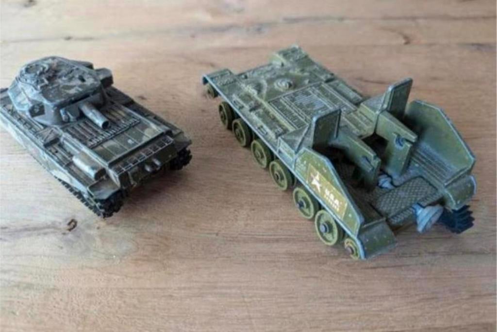 2 militaire modellen-Corgi Centurion Tank & Dinky 155 mm Gun, Ophalen of Verzenden, Gebruikt, Overige typen, Dinky Toys