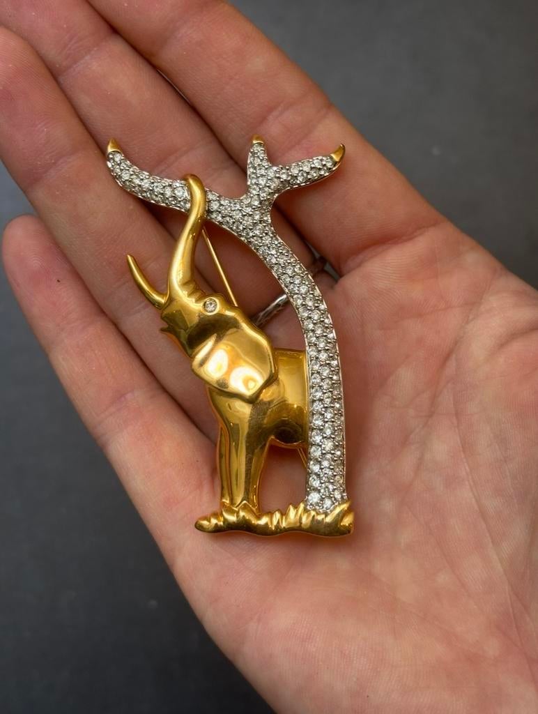 Gouden Swarovski Broche, Met kristal, 4 tot 7 cm, Ophalen of Verzenden, Zo goed als nieuw