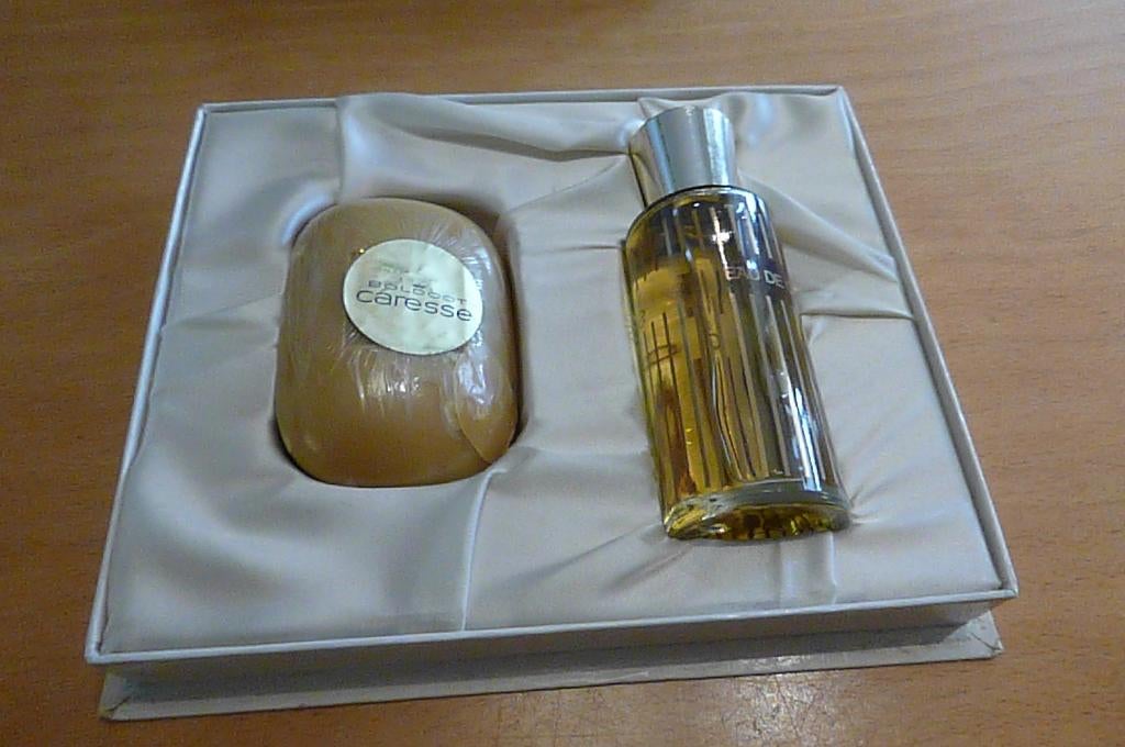 oud setje boldoot caresse met zeep, Ophalen of Verzenden, Overige typen