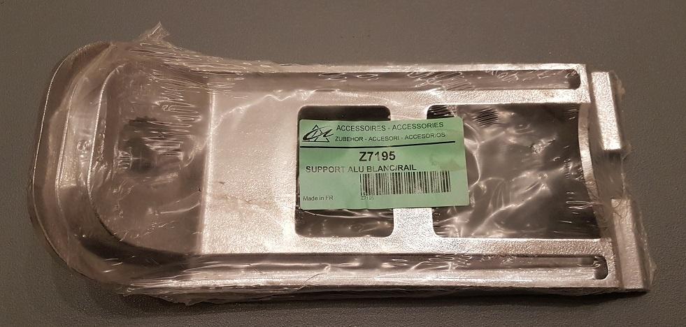 Z7195 Aluminium banksteun voor Zodiac en Bombard. € 75,00, Ophalen of Verzenden, Nieuw, Overige typen