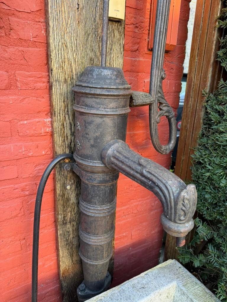 Antieke hand waterpomp – Sierpomp voor tuin, Tuin en Terras, Waterpompen, Ophalen, Zo goed als nieuw, Handmatig, Overige typen
