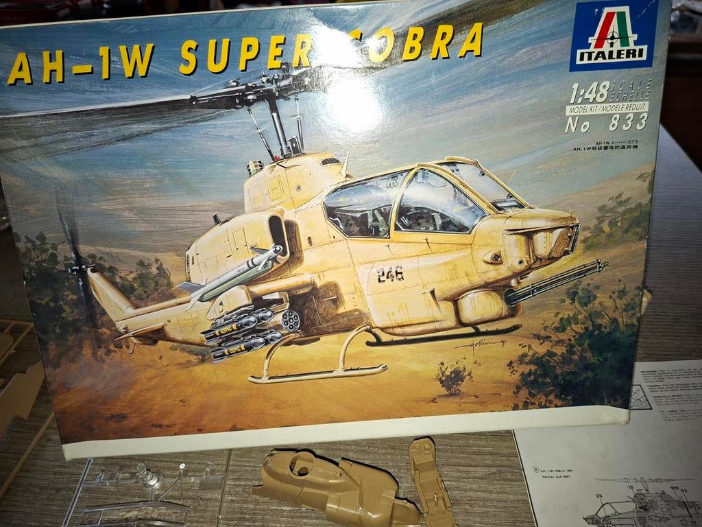 Italeri no.833 AH 1W SUPER COBRA 1:48, Ophalen of Verzenden