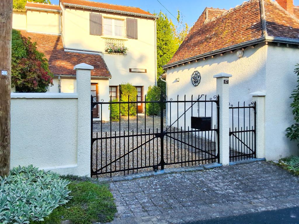 Boerderij met 2 onafhankelijke gîtes in Palluau-sur-Indre, Huizen en Kamers, Buitenland, Dorp, Frankrijk, Woonhuis, 107 m²