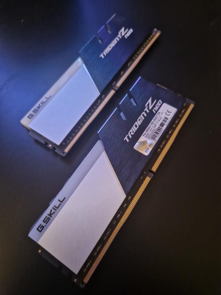 G.SKILL Trident Z Neo 64GB (2x32GB) DDR4-3600 RGB RAM, Ophalen, DDR4, Zo goed als nieuw, Desktop