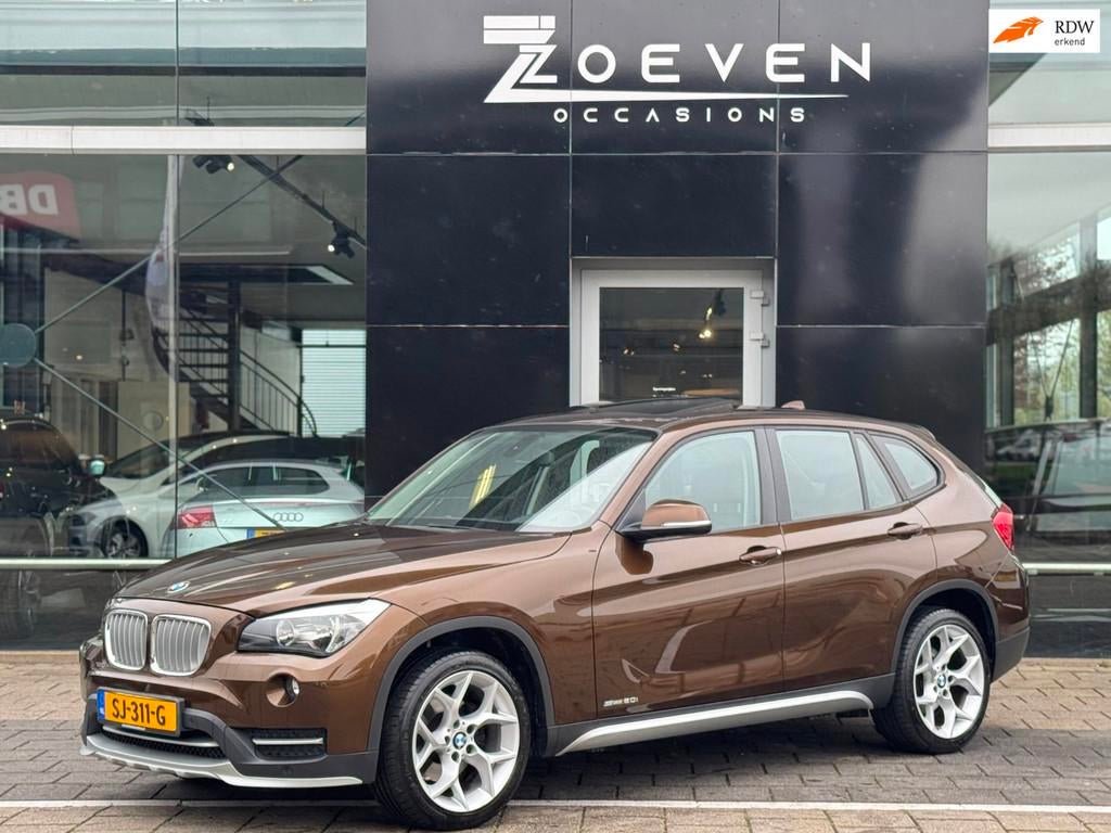 BMW X1 SDrive20i Limited Series, 4 cilinders, Bruin, Leder, 184 pk