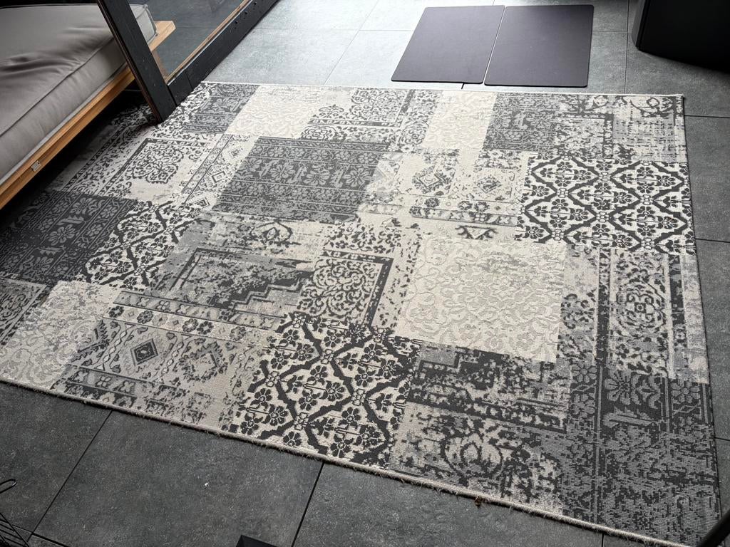 Vloerkleed 230x 160cm, Ophalen, Zo goed als nieuw, Rechthoekig, 200 cm of meer