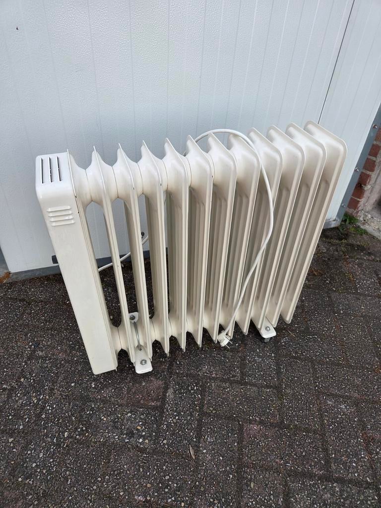 Elektrische radiator verwarming, Ophalen, Radiator, 30 tot 80 cm