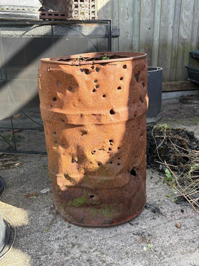 Gratis Oude roestige oliedrum / vuurkorf gratis, Ophalen of Verzenden, Gebruikt
