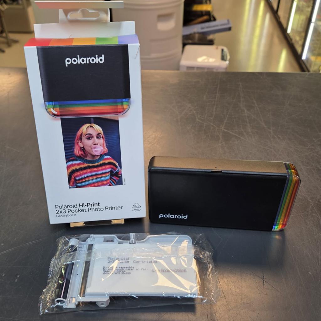 Polaroid Hi-Print 2x3 Pocket Photo Printer Gen 2 + papier, Polaroid, Zo goed als nieuw, Support@polaroid.com, 1265 Main St., Bldg. W3
Waltham, MA 02451
United States