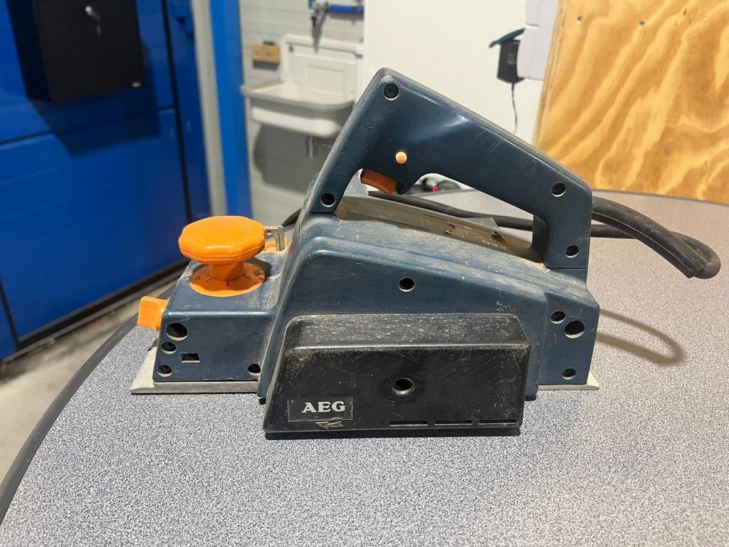 AEG elektrische schaafmachine 680 Watt, Ophalen of Verzenden, Gebruikt