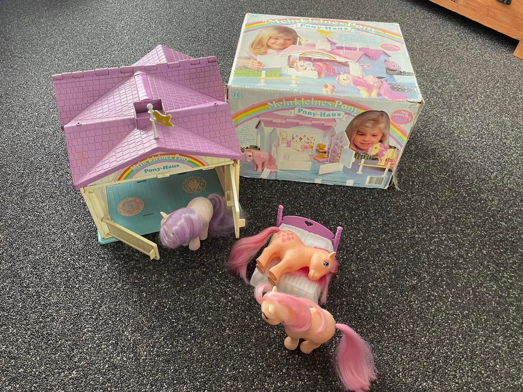 Oude veel gebruikte my little pony huis stal 3 pony’s 1982, Ophalen of Verzenden, Gebruikt