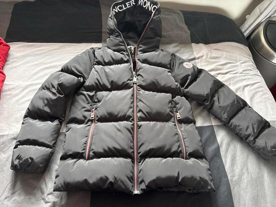 Moncler jas voor kinderen - Zwart, maat 11-12 jaar, Ophalen of Verzenden, Zo goed als nieuw, Jongen of Meisje