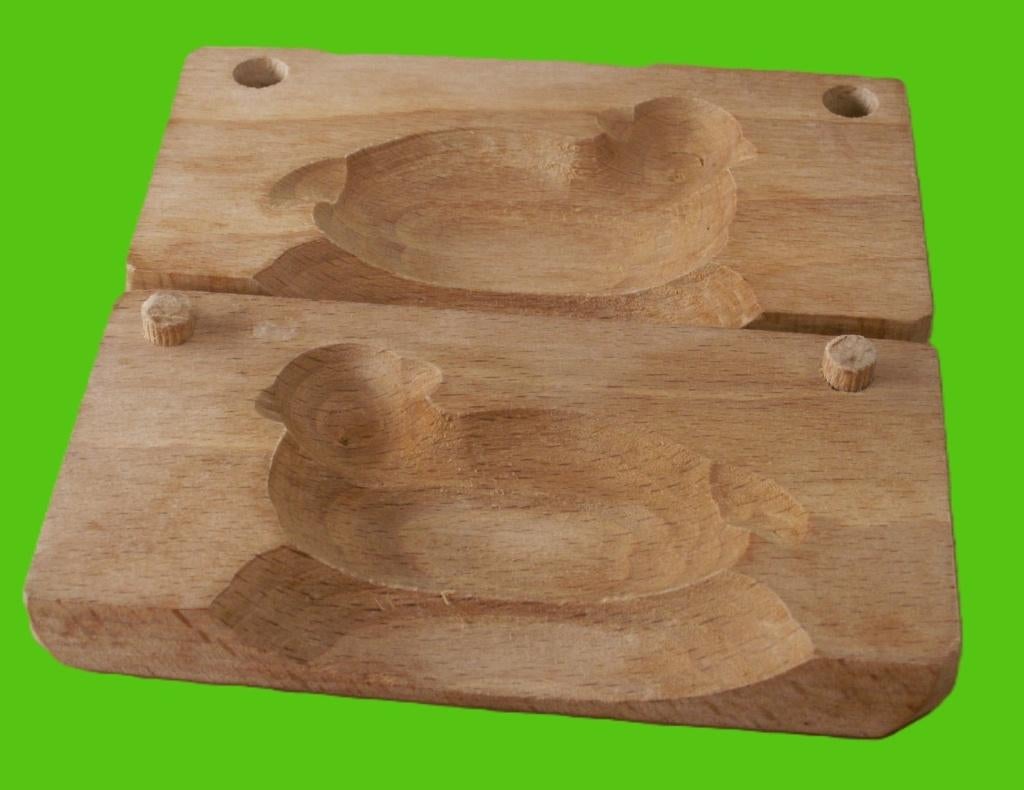 Houten mal om boterlammetje te maken, Ophalen of Verzenden, Zo goed als nieuw