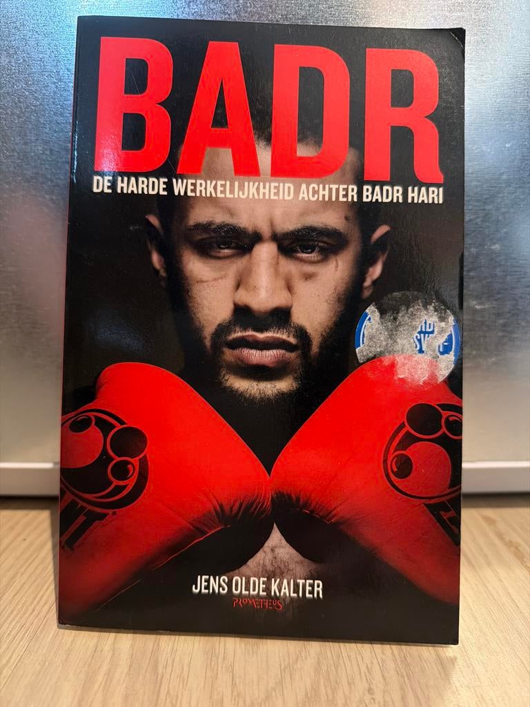Badr: De harde werkelijkheid achter Badr Hari - Jens Olde Ka, Ophalen of Verzenden, Zo goed als nieuw, Sport
