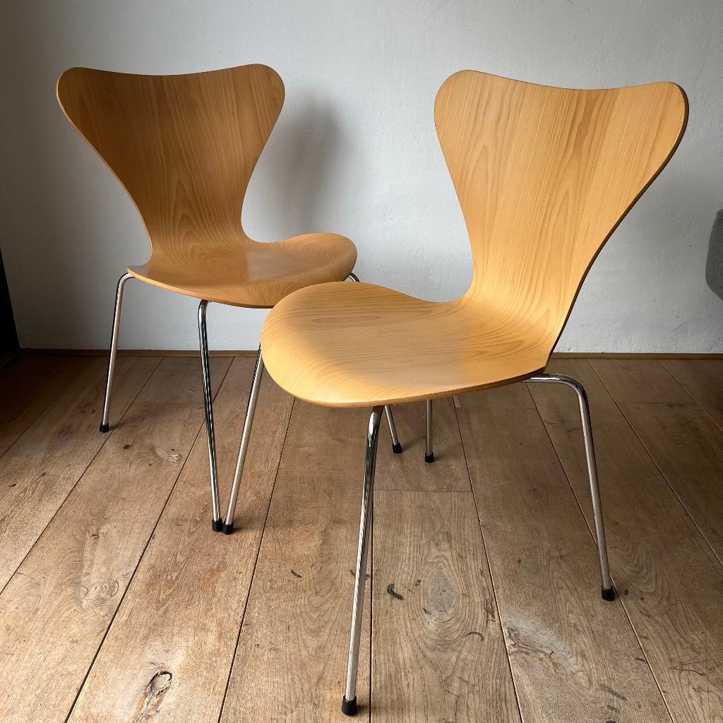 Fritz Hansen Vlinderstoel Arne Jacobsen Vintage retro, Huis en Inrichting, Stoelen, Ophalen, Twee, Bruin, Zo goed als nieuw