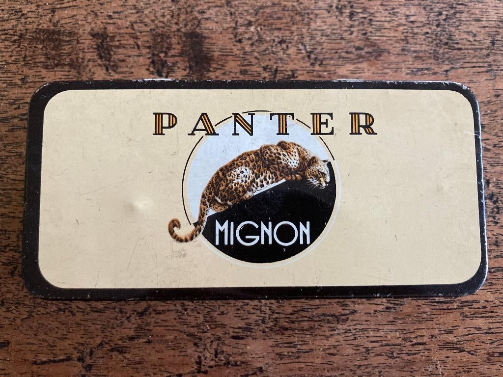 Brocante sigarenblikje Panter Mignon, Verzamelen, Blikken, Ophalen of Verzenden, Gebruikt, Overige, Overige merken