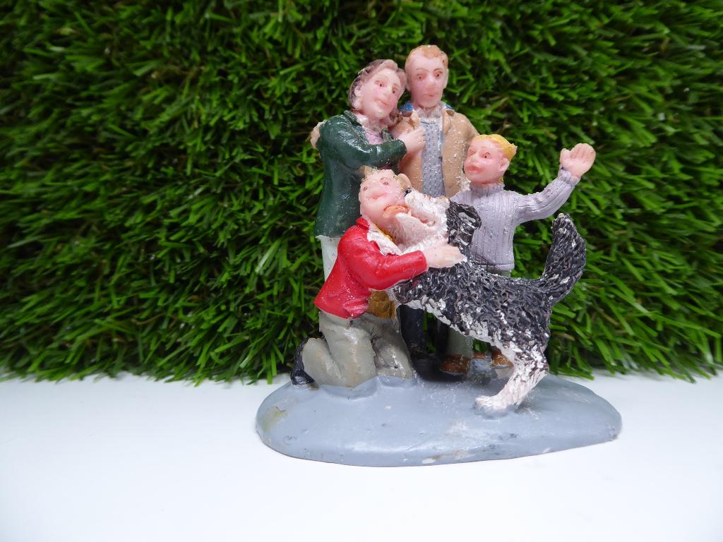 Lemax item - 36 -  ik ruim op, Ophalen of Verzenden, Zo goed als nieuw