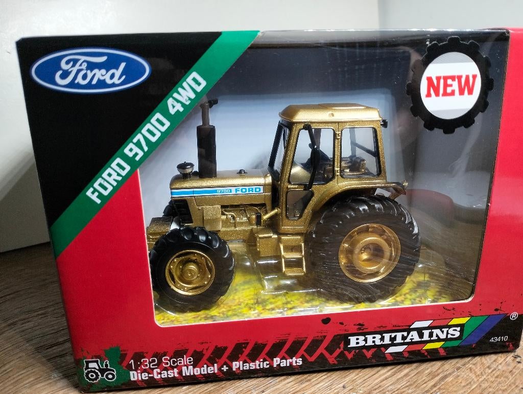 Te koop Britains Ford 9700 4-WD Gold Edition Gelimiteerd., Ophalen, Nieuw, Tractor of Landbouw, Britains