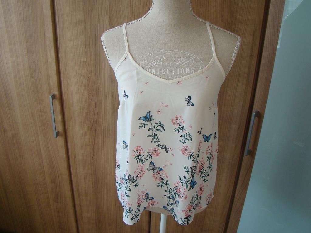 Hele mooie top met lieve bloemetjes / maat 36 / als NIEUW, Wit, Ophalen of Verzenden, Zo goed als nieuw, Maat 36 (S)