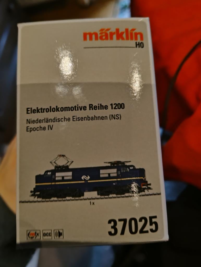 Märklin 37025  NS, Hobby en Vrije tijd, Wisselstroom, Locomotief, Ophalen of Verzenden, Märklin
