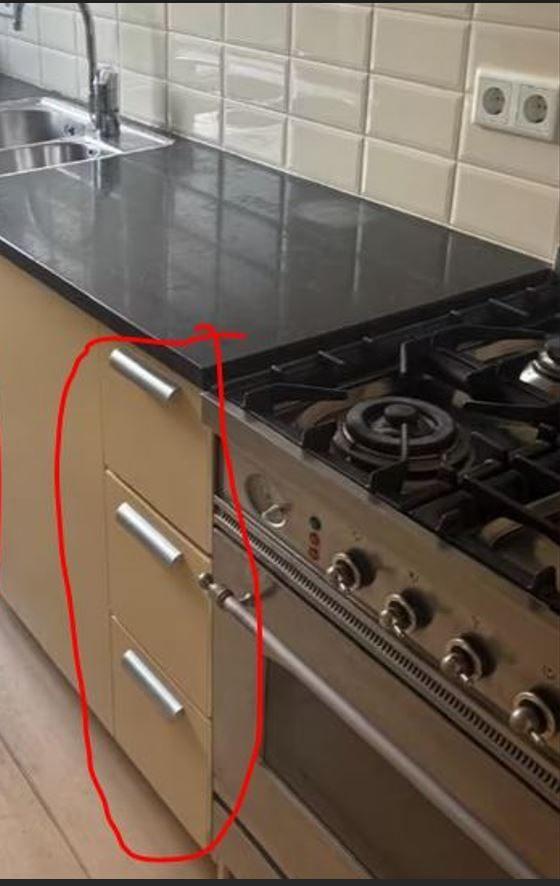 GEZOCHT: Piet zwart bruynzeel 30cm onderkastje, sahara geel, Huis en Inrichting, Keuken | Keukenelementen, Ophalen, Gebruikt, Minder dan 100 cm
