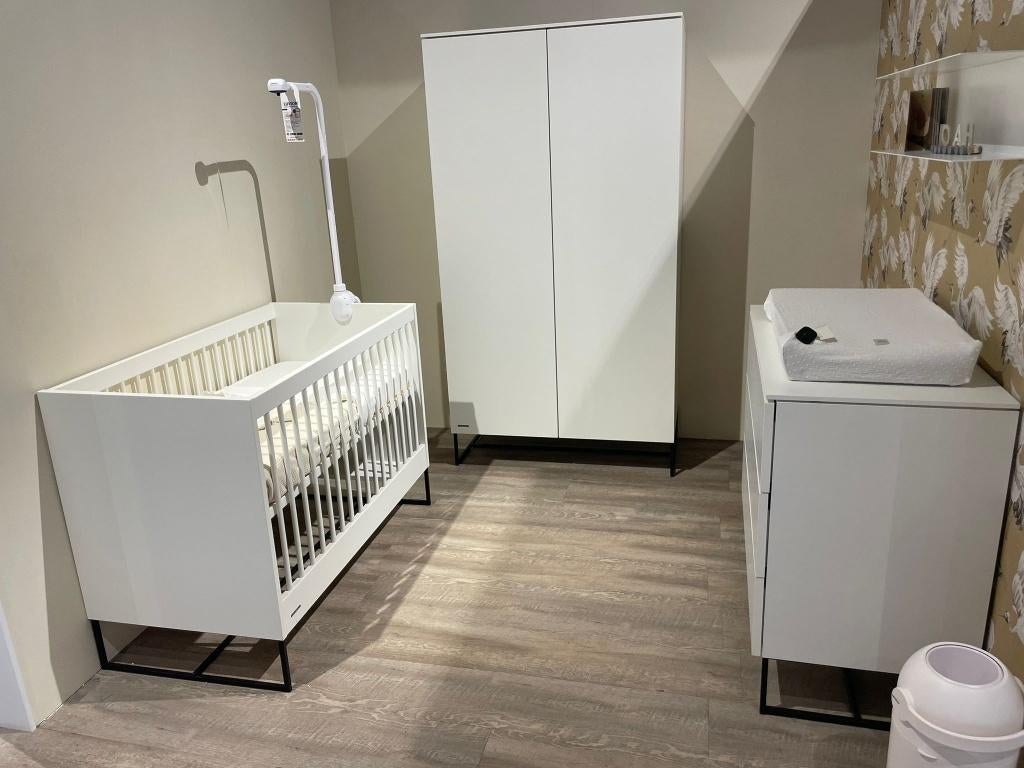 Kidsmill Intense babykamer wit 3-delig, Ophalen, 50 tot 70 cm, 105 cm of meer, Voetruimte