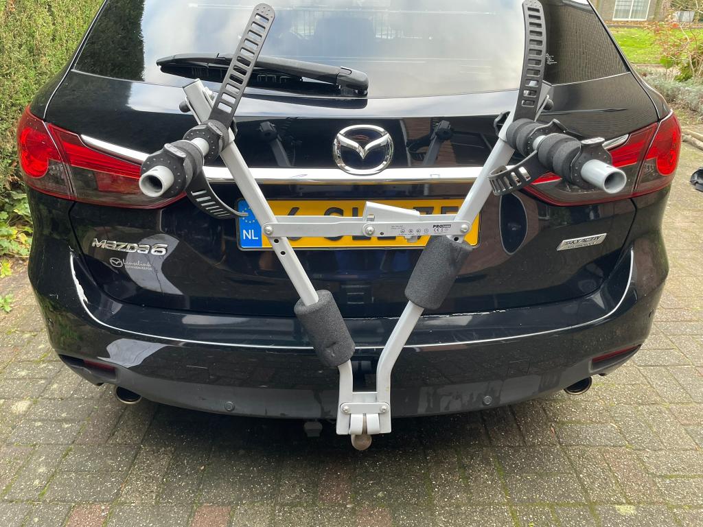 Pro-User Briljant fietsendrager (2 fietsen), Auto diversen, Fietsendragers, Zo goed als nieuw, Trekhaakdrager, 2 fietsen, Brede banden