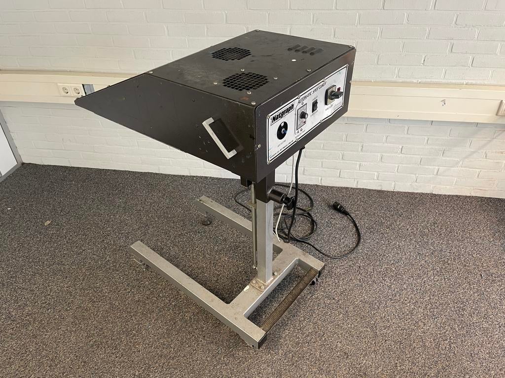 Natgraph Automatic Spot Curer M2, Ophalen