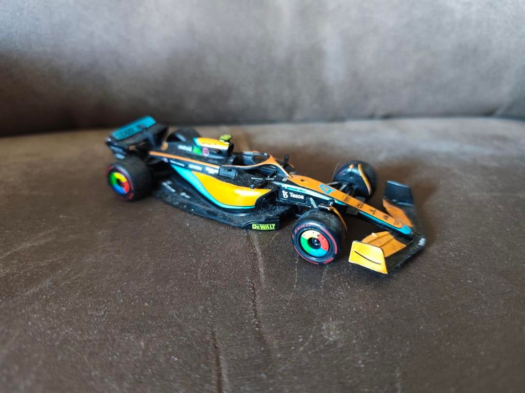 Bburago McLaren F1 Team MCL36 Australian GP 1:43, Ophalen of Verzenden