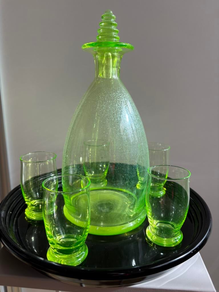 Vintage uranium glas karaf met 5 glaasjes, Ophalen
