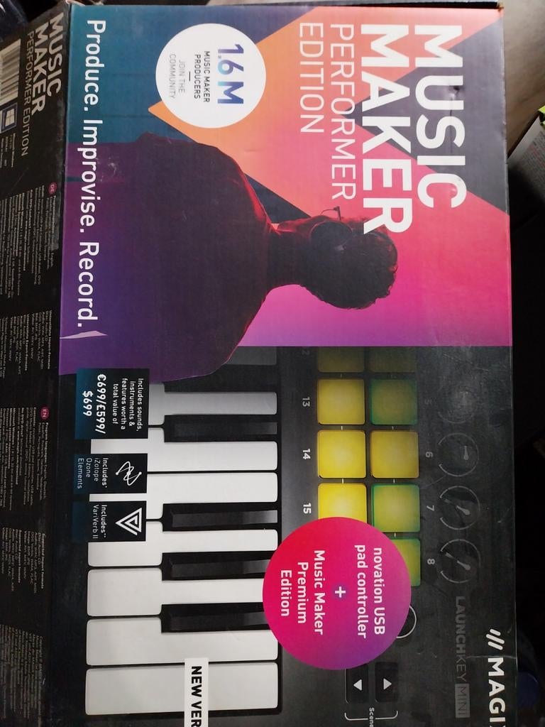 Novation Launchkey Mini - Music Maker Performer Edition, Muziek en Instrumenten, Ophalen, Novation, Overige aantallen, Zo goed als nieuw