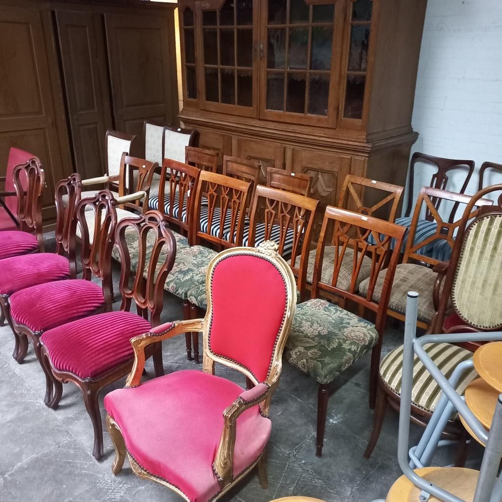 Grote meubel opruiming  uitverkoop, Ophalen