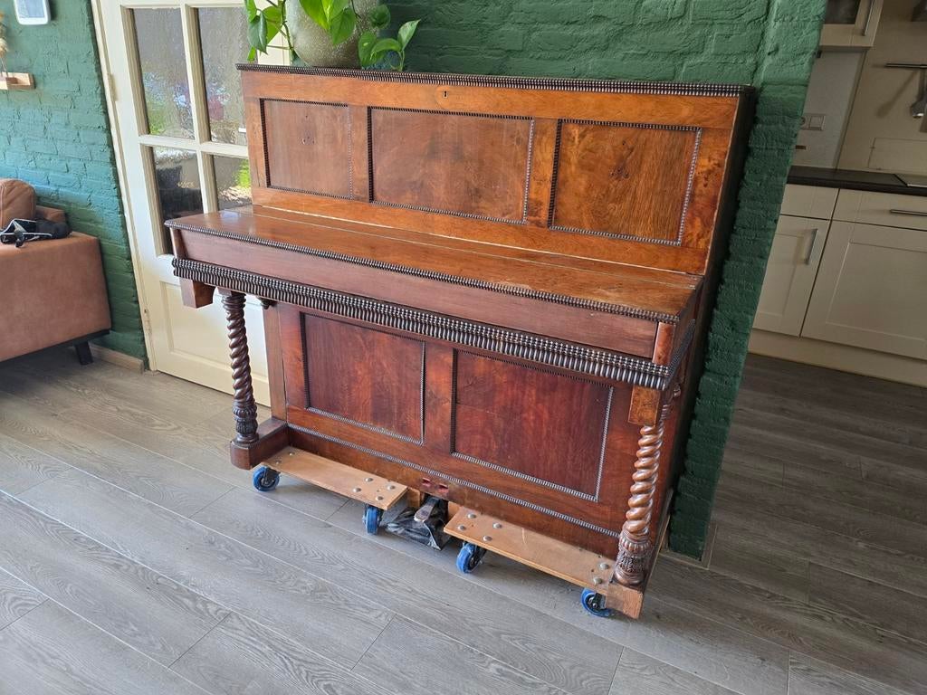 Mooie lege piano - kan een keyboard in, Ophalen, Gebruikt, Bruin, Piano