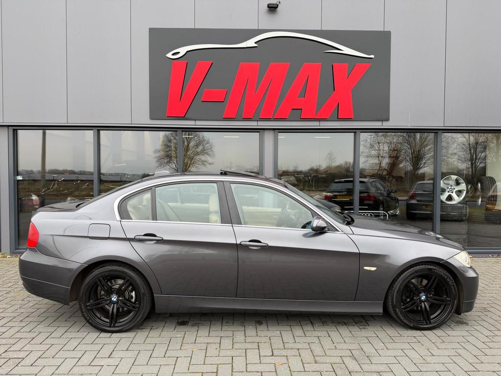 BMW 325i AUT Dynamic Executive Xenon Schuifdak Leder Memory, Automaat, 745 kg, Achterwielaandrijving, Gebruikt