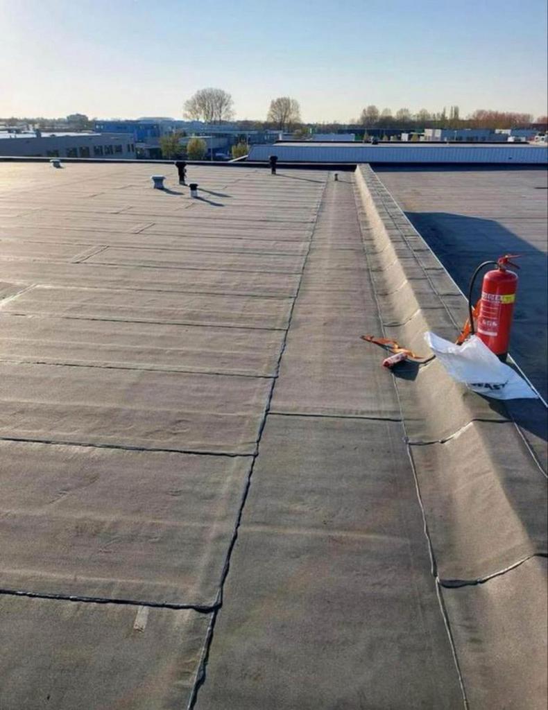 Daklekkage? Binnen 24u geholpenen 10 jaar garantie, Diensten en Vakmensen, Dakdekkers en Rietdekkers, 24-uursservice, Riet