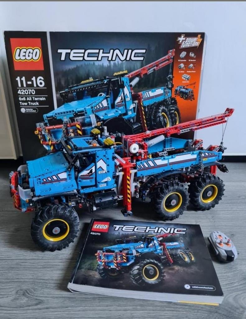 LEGO Technic 42070 6x6 All Terrain Tow Truck, Kinderen en Baby's, Speelgoed | Duplo en Lego, Ophalen