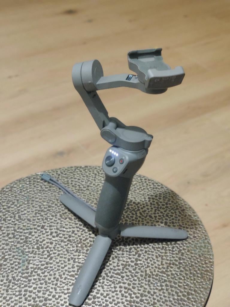 DJI Osmo Mobile 3, Audio, Tv en Foto, Fotografie | Statieven en Balhoofden, Ophalen of Verzenden, Minder dan 150 cm, Overige typen