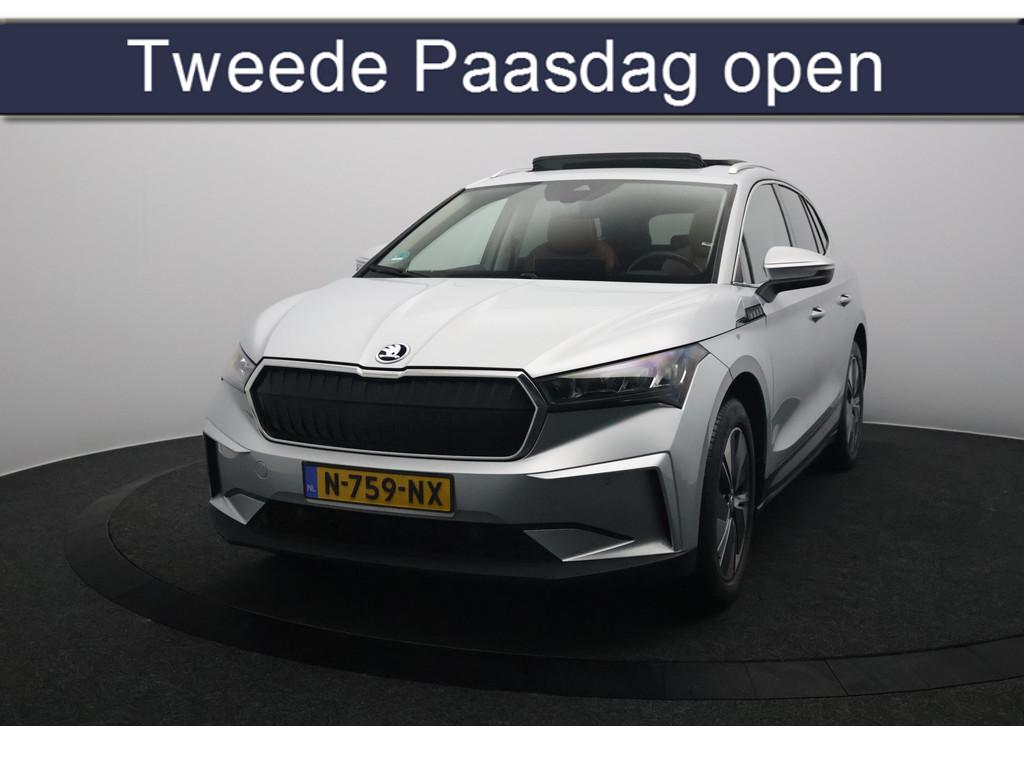 Skoda Enyaq iV 60 SOH 94% | Warmtepomp | Panoramadak | Camer, 390 km, Achterwielaandrijving, Gebruikt, Zwart